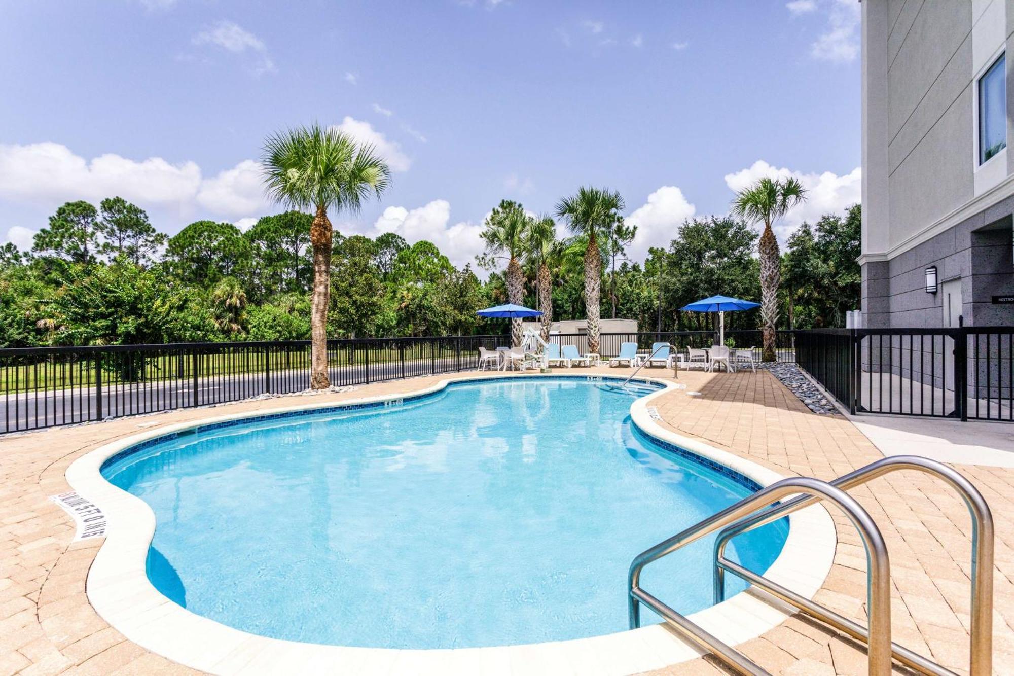 Hampton Inn Titusville/I-95 Kennedy Space Center Exterior photo